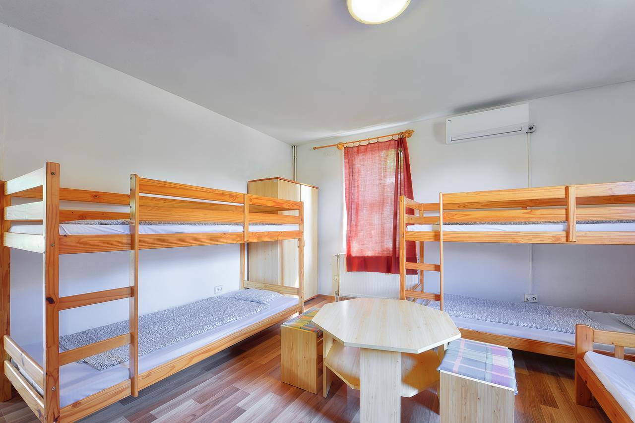 Oliver Inn Balatonlelle Esterno foto