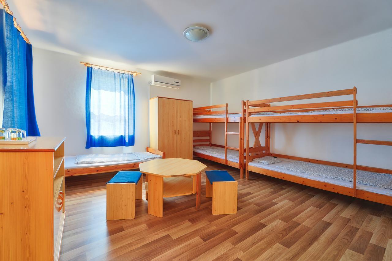 Oliver Inn Balatonlelle Esterno foto